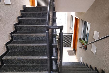 Casa de condomínio para alugar com 39m², 2 quartos e sem vagaÁrea comum - Saguão do andar