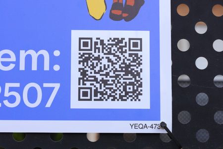 Casa de condomínio para alugar com 39m², 2 quartos e sem vagaPlaca instalada no portão do condomínio - Código da placa: YEQA-473