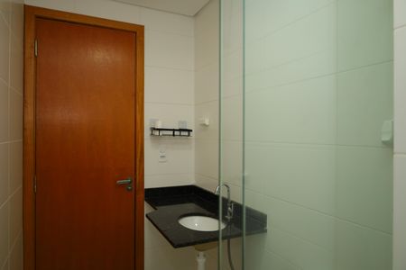 Casa de condomínio para alugar com 39m², 2 quartos e sem vagaBanheiro 