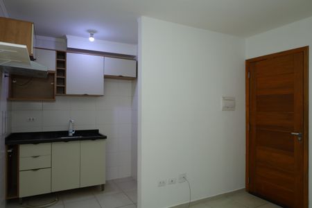 Sala de casa de condomínio para alugar com 2 quartos, 39m² em Vila Campanela, São Paulo
