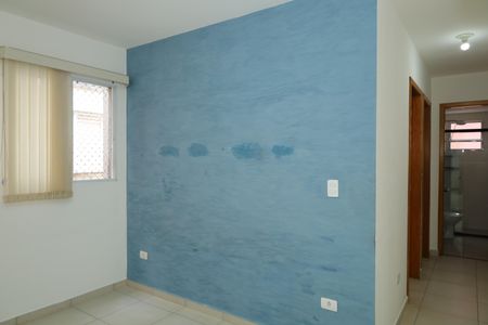 Sala de casa de condomínio para alugar com 2 quartos, 39m² em Vila Campanela, São Paulo