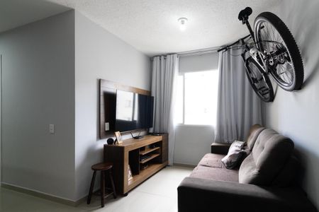 Sala de apartamento para alugar com 2 quartos, 50m² em Parque Savoi City, São Paulo