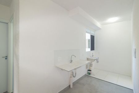 Apartamento para alugar com 41m², 2 quartos e 1 vaga Apartamento para alugar com 41m², 2 quartos e 1 vagaCozinha e Área de Serviço