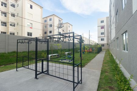 Apartamento para alugar com 41m², 2 quartos e 1 vaga Apartamento para alugar com 41m², 2 quartos e 1 vagaÁrea comum - Playground