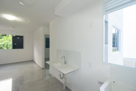 Apartamento para alugar com 41m², 2 quartos e 1 vaga Apartamento para alugar com 41m², 2 quartos e 1 vagaCozinha e Área de Serviço