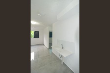 Apartamento para alugar com 41m², 2 quartos e 1 vaga Apartamento para alugar com 41m², 2 quartos e 1 vagaCozinha e Área de Serviço