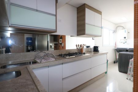 Cozinha de apartamento para alugar com 2 quartos, 147m² em Nova Gerti, São Caetano do Sul