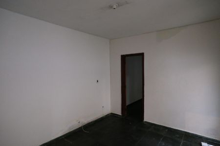 Sala de casa para alugar com 2 quartos, 80m² em Paraíso, Belo Horizonte
