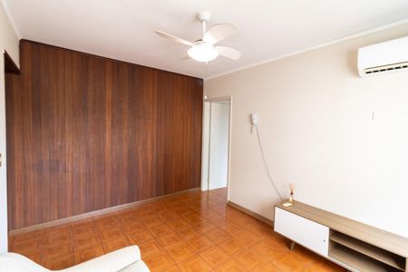 Sala de apartamento para alugar com 2 quartos, 50m² em Azenha, Porto Alegre