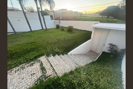 Casa para alugar com 200m², 4 quartos e 6 vagas