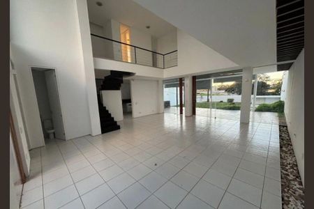 Sala de casa para alugar com 4 quartos, 200m² em Jardim Karaíba, Uberlândia