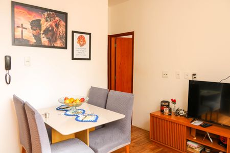 Sala de apartamento à venda com 2 quartos, 47m² em Lins de Vasconcelos, Rio de Janeiro