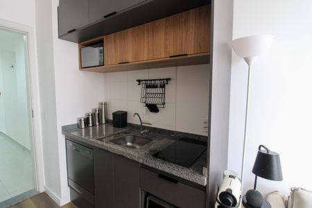 Cozinha de apartamento para alugar com 1 quarto, 24m² em Butantã, São Paulo