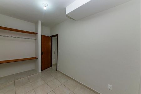 Quarto  de apartamento para alugar com 1 quarto, 35m² em João Pinheiro, Belo Horizonte