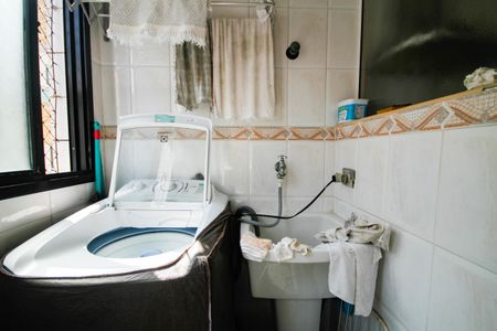 Apartamento para alugar com 75m², 2 quartos e 1 vagaÁrea de Serviço