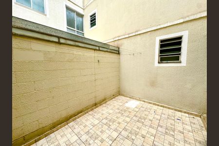 Apartamento para alugar com 47m², 2 quartos e 1 vaga Apartamento para alugar com 47m², 2 quartos e 1 vagaQuintal