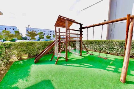 Apartamento para alugar com 47m², 2 quartos e 1 vaga Apartamento para alugar com 47m², 2 quartos e 1 vagaÁrea comum - Playground