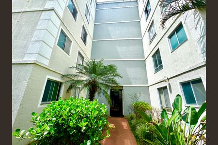 Apartamento para alugar com 47m², 2 quartos e 1 vaga Apartamento para alugar com 47m², 2 quartos e 1 vagaFachada do bloco