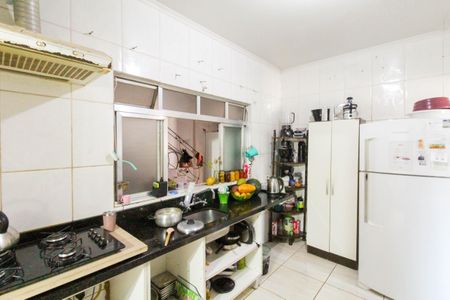 Casa à venda com 400m², 4 quartos e 3 vagas Casa à venda com 400m², 4 quartos e 3 vagasCozinha