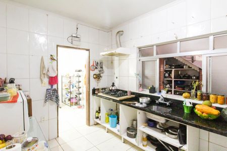 Casa à venda com 400m², 4 quartos e 3 vagas Casa à venda com 400m², 4 quartos e 3 vagasCozinha