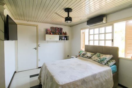 Casa à venda com 400m², 4 quartos e 3 vagas Casa à venda com 400m², 4 quartos e 3 vagasSuíte