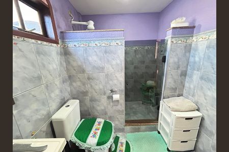 Casa para alugar com 80m², 5 quartos e 4 vagasBanheiro