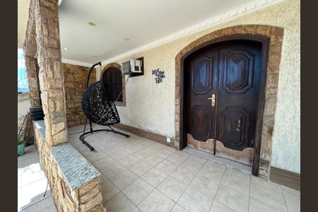 Casa para alugar com 80m², 5 quartos e 4 vagasVaranda casa 1