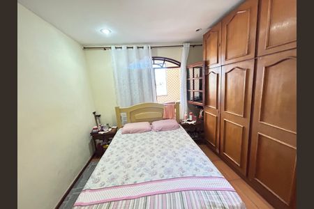 Casa para alugar com 80m², 5 quartos e 4 vagasQuarto 2 casa 2