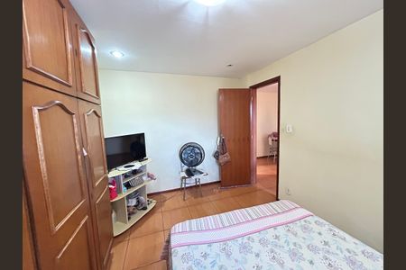 Casa para alugar com 80m², 5 quartos e 4 vagasQuarto 2 casa 2