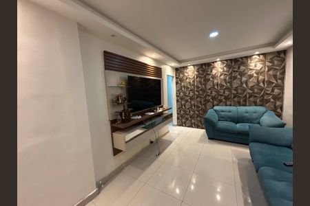 Casa para alugar com 80m², 5 quartos e 4 vagasSala