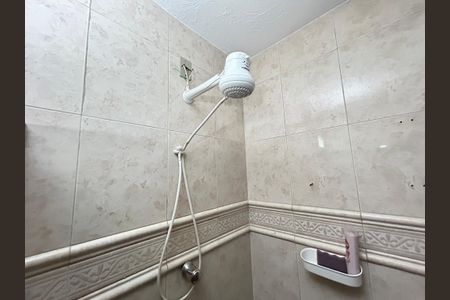 Casa para alugar com 80m², 5 quartos e 4 vagasBanheiro Social