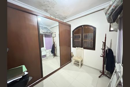 Casa para alugar com 80m², 5 quartos e 4 vagasQuarto 1