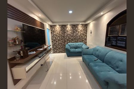 Casa para alugar com 80m², 5 quartos e 4 vagasSala