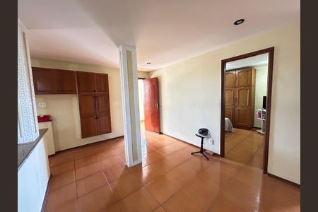 Casa para alugar com 80m², 5 quartos e 4 vagasCozinha