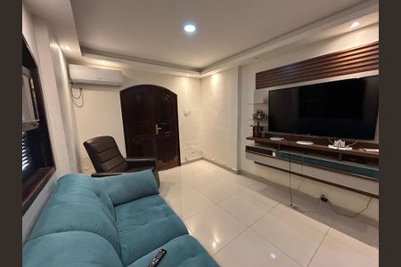 Casa para alugar com 80m², 5 quartos e 4 vagasSala