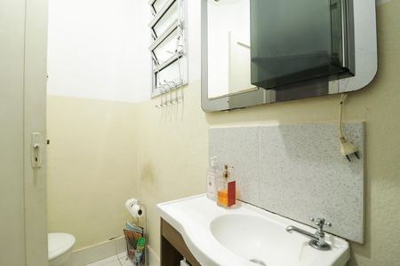 Apartamento à venda com 75m², 2 quartos e sem vaga Apartamento à venda com 75m², 2 quartos e sem vagaBanheiro