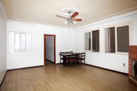 Sala de apartamento para alugar com 3 quartos, 110m² em Independência, Porto Alegre