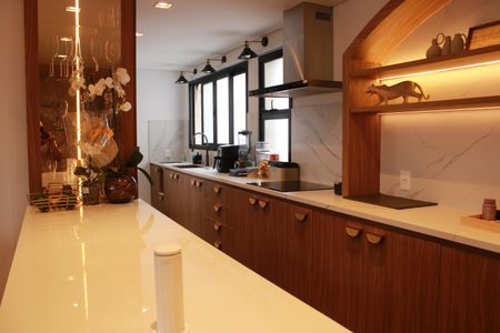 Apartamento à venda com 314m², 4 quartos e 4 vagasCozinha