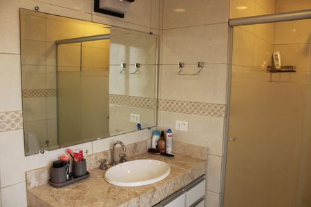 Apartamento à venda com 314m², 4 quartos e 4 vagasBanheiro 2