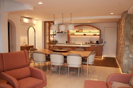 Apartamento à venda com 314m², 4 quartos e 4 vagasSala