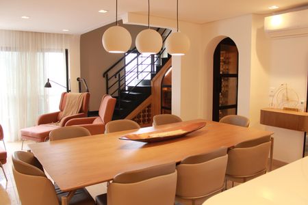 Apartamento à venda com 314m², 4 quartos e 4 vagasSala de Jantar