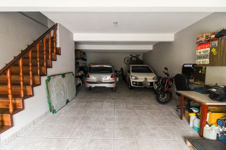 Casa para alugar com 220m², 3 quartos e 5 vagas Casa para alugar com 220m², 3 quartos e 5 vagasGaragem