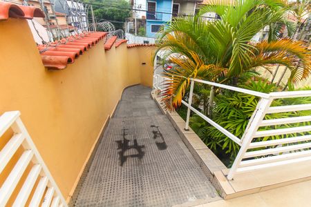 Casa para alugar com 220m², 3 quartos e 5 vagas Casa para alugar com 220m², 3 quartos e 5 vagasQuintal