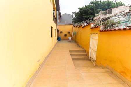 Casa para alugar com 220m², 3 quartos e 5 vagas Casa para alugar com 220m², 3 quartos e 5 vagasQuintal