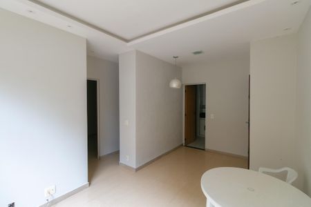 Apartamento à venda com 2 quartos, 50m² em Heliópolis, Belo Horizonte