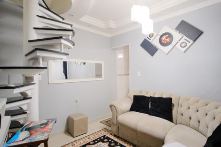 Sala de casa de condomínio para alugar com 2 quartos, 120m² em Penha de França, São Paulo