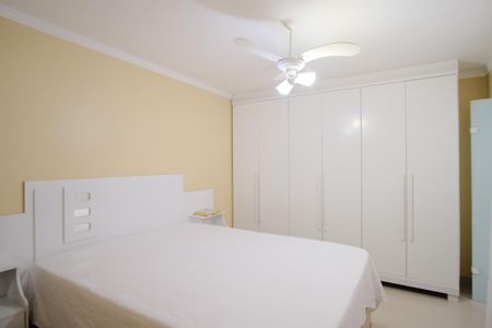 Casa de condomínio para alugar com 120m², 2 quartos e 1 vagaSuíte