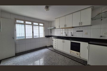 Apartamento para alugar com 4 quartos, 240m² em São Lucas, Belo Horizonte