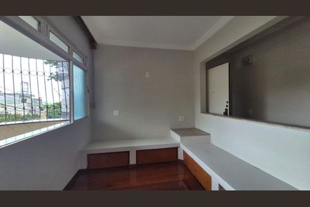 Apartamento para alugar com 240m², 4 quartos e 6 vagas