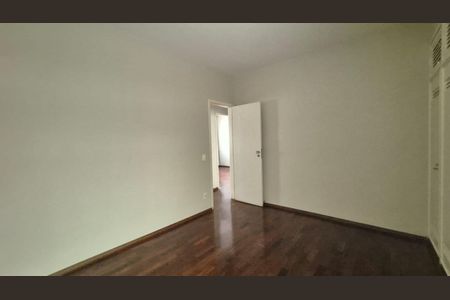Apartamento para alugar com 240m², 4 quartos e 6 vagas